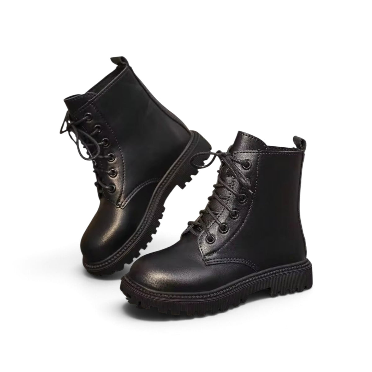 Girld black laced up combat boots 2k6