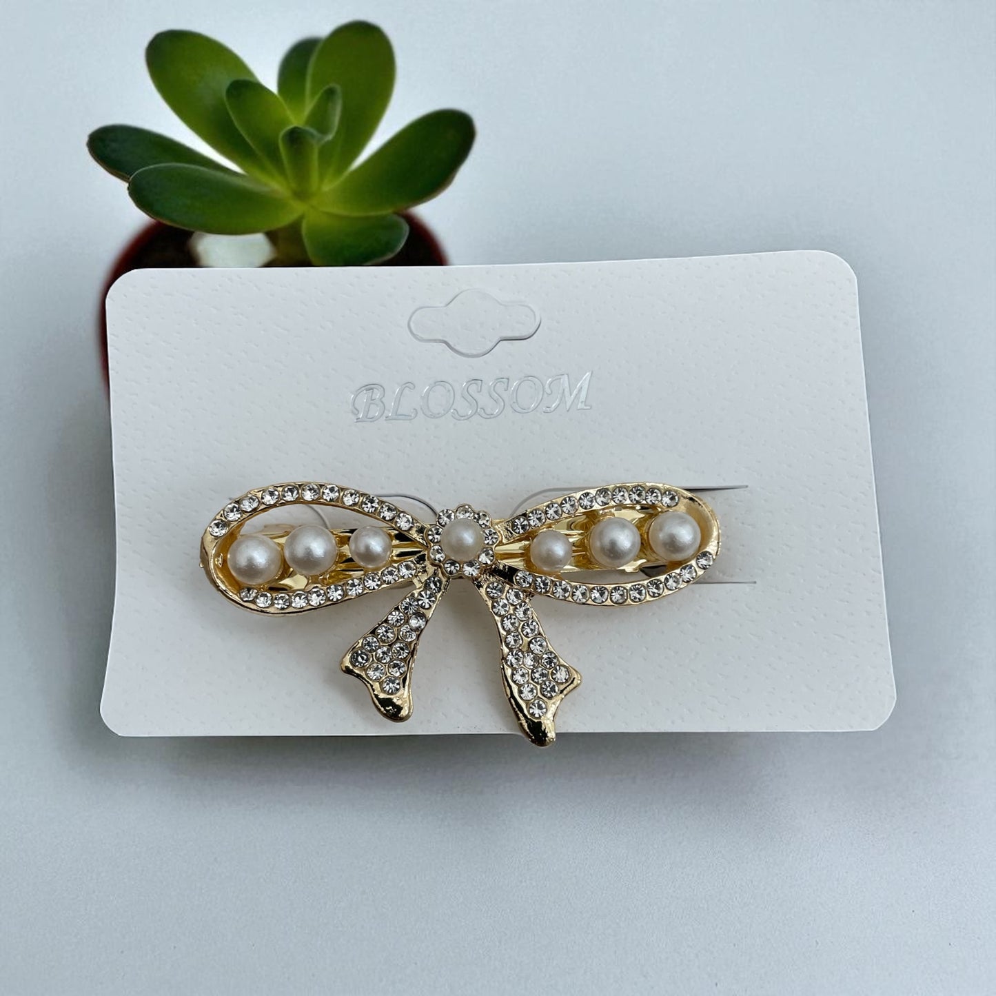 Blossom pearl bow hair accessories