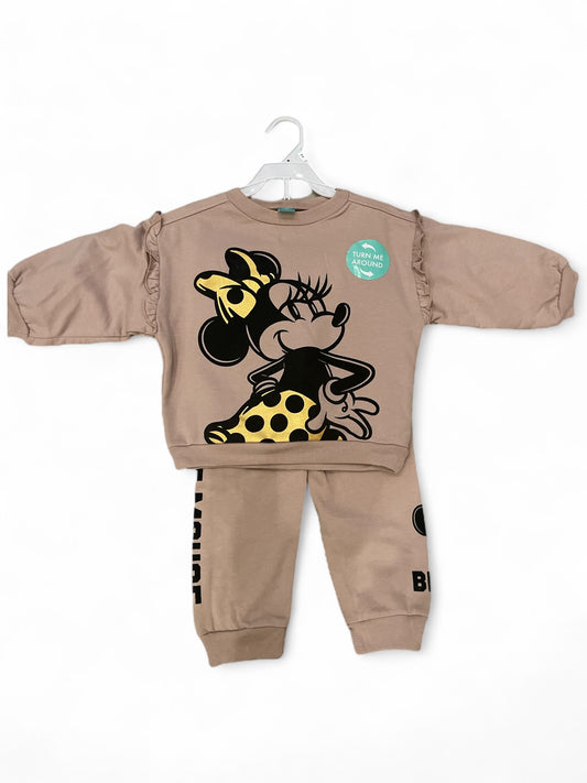 Bowtastic baby sweats