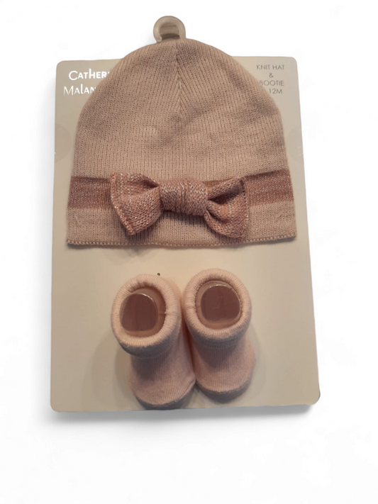 Catherine malandrino baby hat/bootie