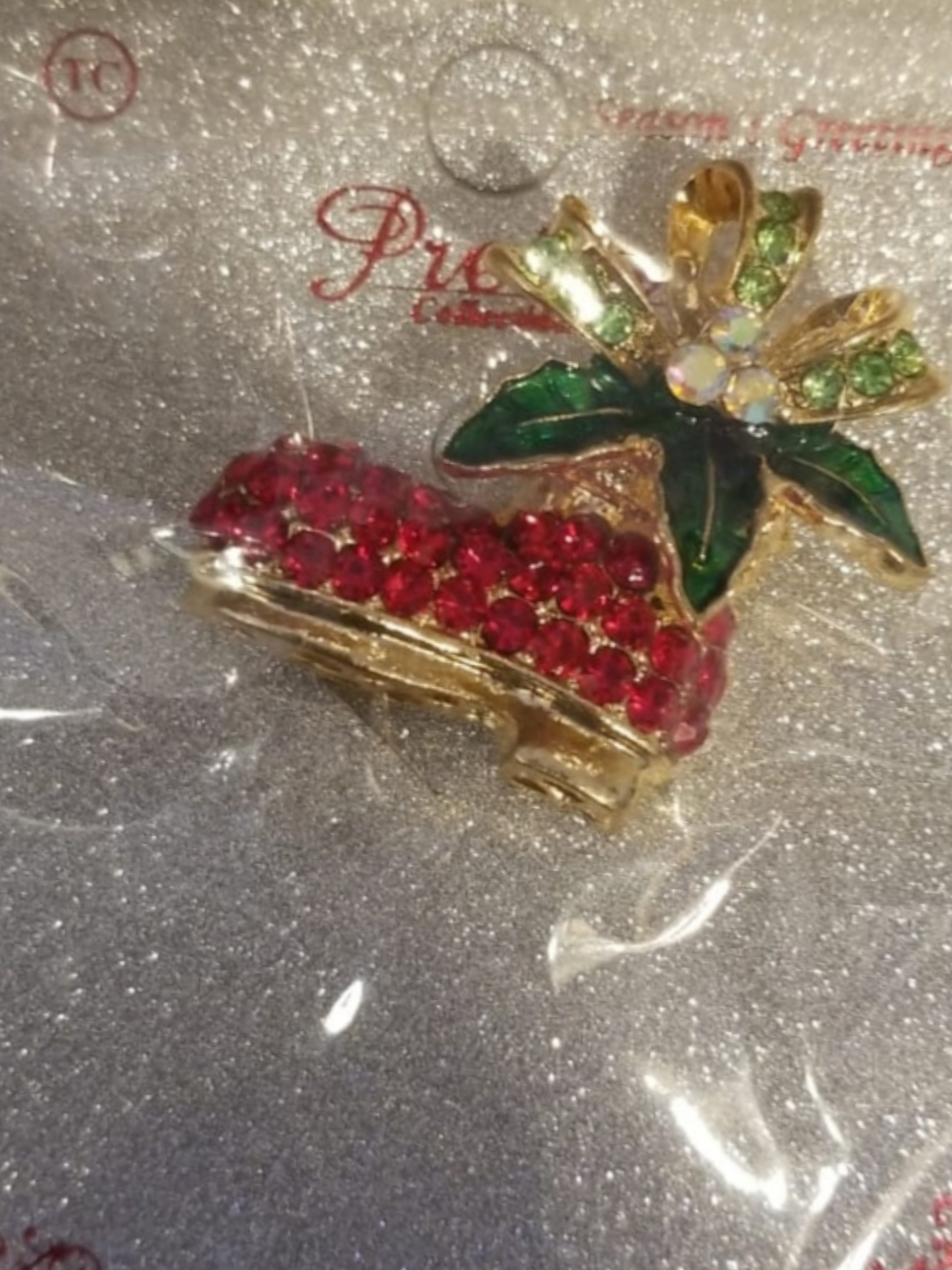 Christmas brooches 2k3