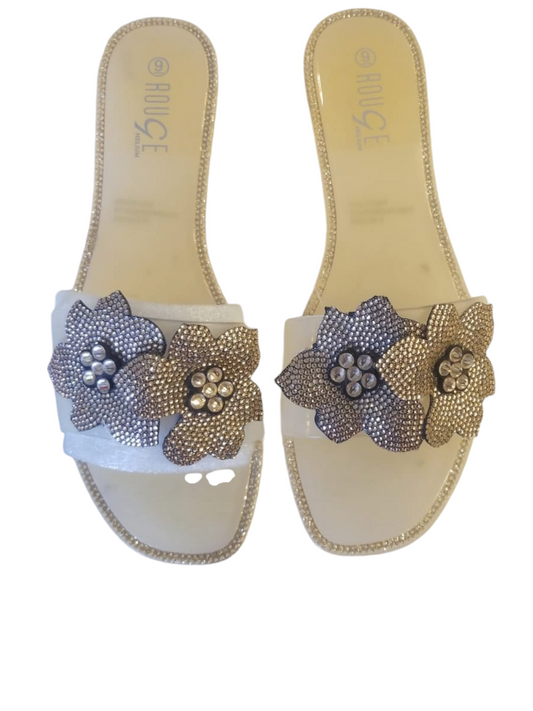 Women flip flops flowers design