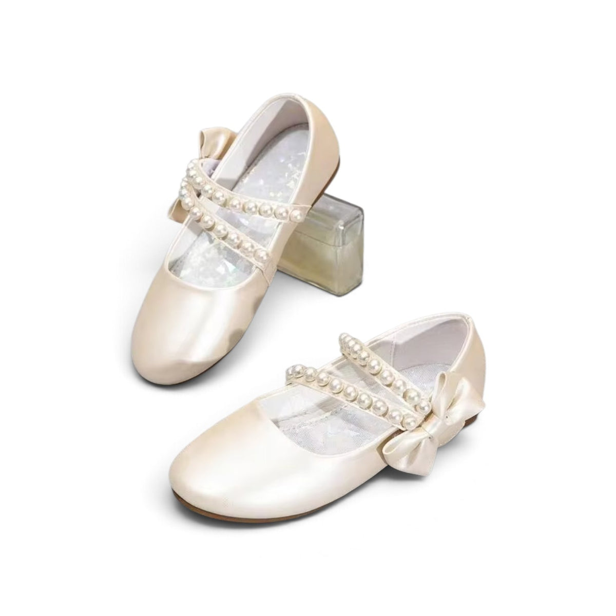 Champagne girls pearl shoes 2k6